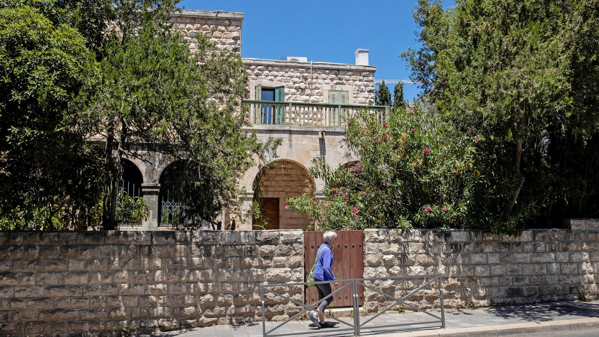 בית אליעזר ו תלמה ילין נמצא בבעלות של חיים פינק ברחוב רמב"ן 14 ירושלים