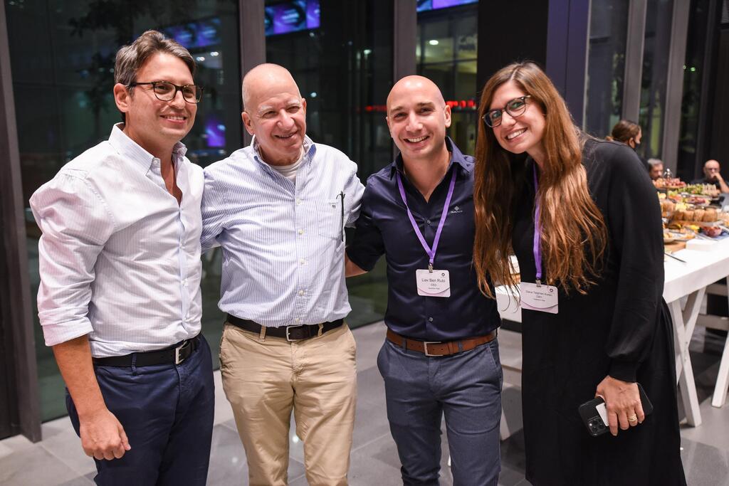 משמאל לימין: גדי אונגר, שי לבנת, יחד עם מנהלי הקרן ליאב בן רובי ודנה טייגמן קורן