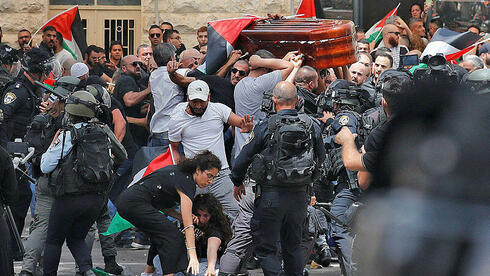 עימותים בלוויה של שירין אבו עאקלה. הוסיפו שמן למדורה, צילום: AFP