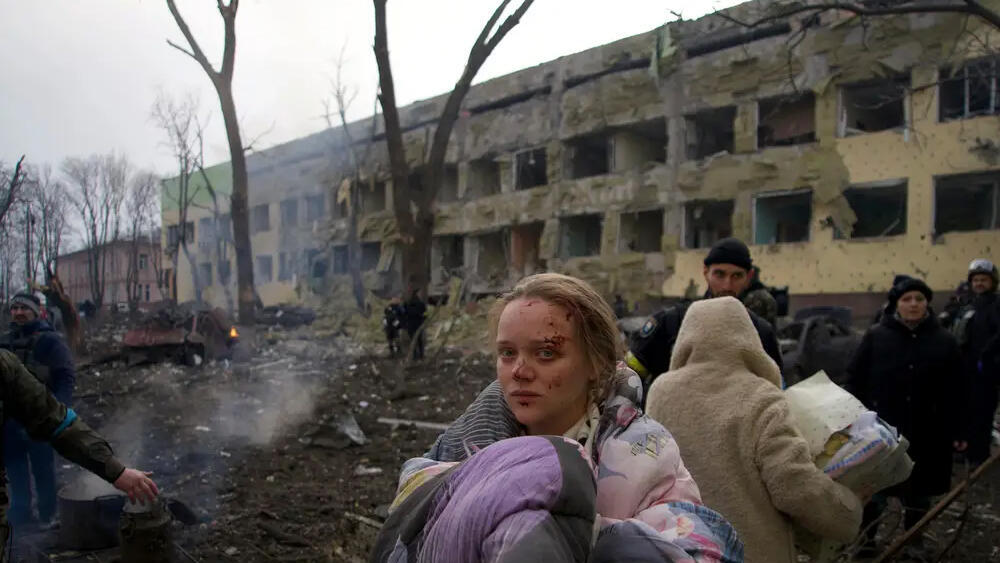 הקברניט הפצצת טרור אוקראינה מפציץ 