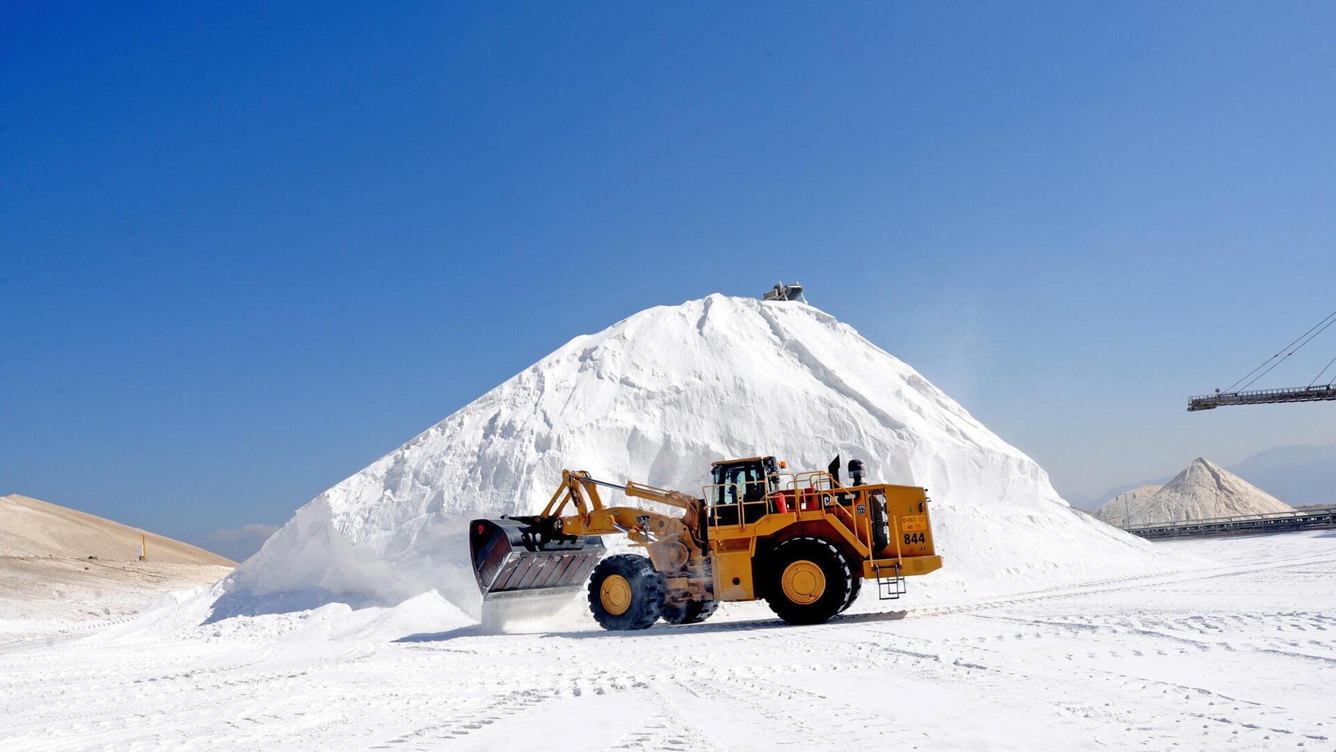 אתר ייצור אשלג של ICL ב מפעלי ים המלח