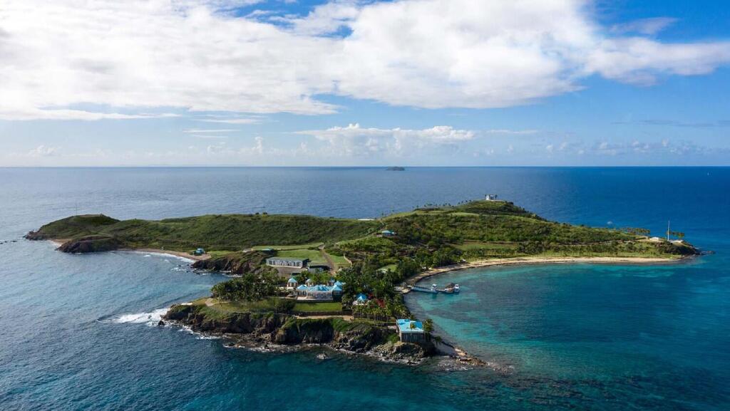 שני האיים של ג&#39;פרי אפשטיין בקאריביים מוצעים למכירה - ההכנסות יילכו לקורבנותיו
