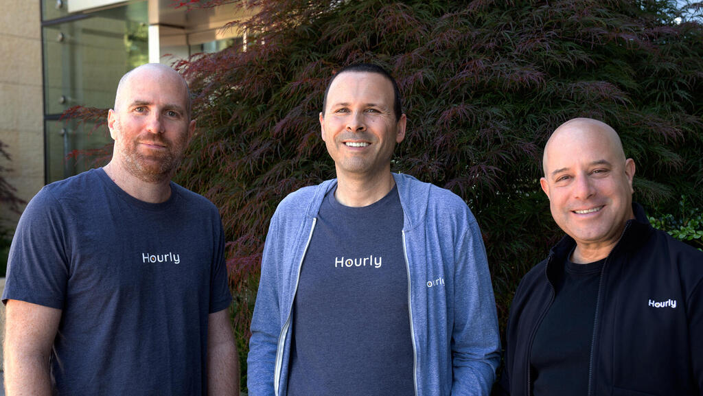 Hourly.io raises &#036;27 million for platform providing hourly workers payroll and insurance solutions