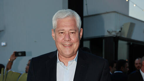 דורון ספיר התפטר מניהול מגדל, עבר ל־60% משרה במיכמן, ועשה 50 מיליון שקל בחמש שנים