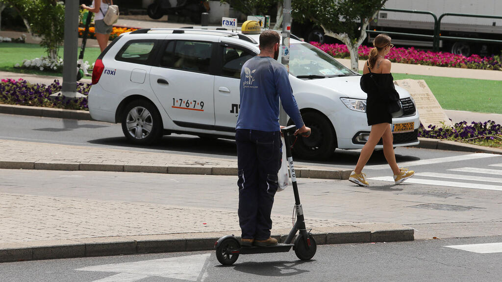 קורקינטיים קורקינטים קורקינט חשמלי שיתופיים של  בירד ליים וינד ו ליאו תל אביב