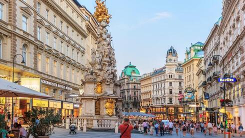 קרנות הנדל"ן הווינאי כשלו, ומגדלור מציעה למשקיעים החזר חלקי