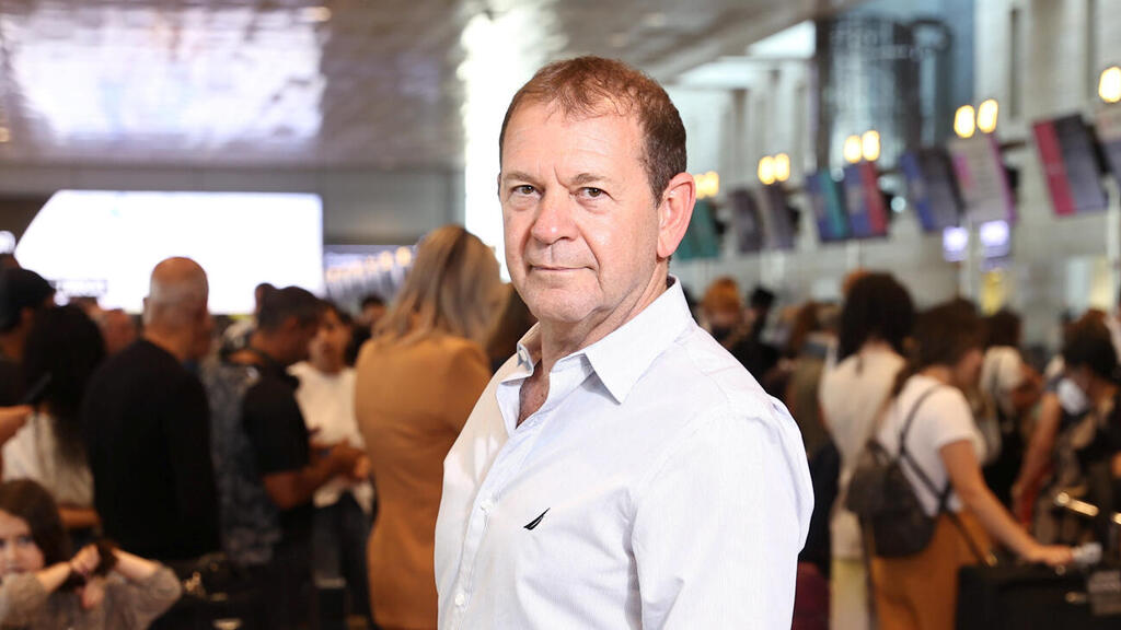 מנכ"ל ישראייר אורי סירקיס. הסיבה לעלייה בהכנסות – יותר נוסעים (אביגיל עוזי) מוסף שבועי 7.7.22 אורי סירקיס