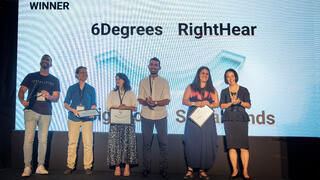 The companies that won the demo event: SocialMind, SignNow, RightHear and 6Degrees