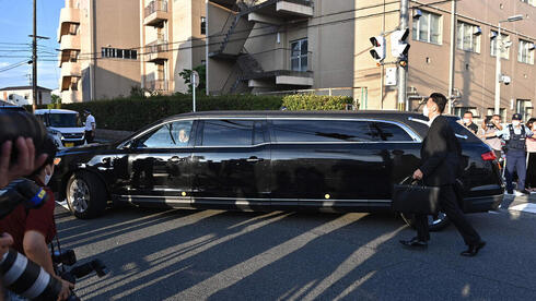 השיירה הנושאת את גופתו של אבה מגיעה לטוקיו, AFP