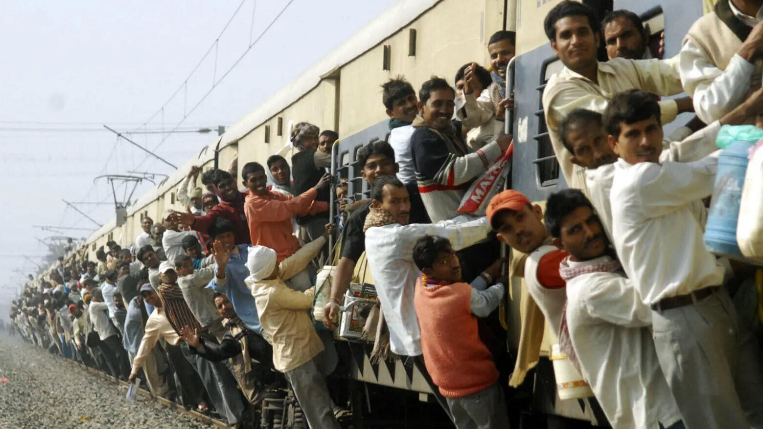 רכבת הודו צפיפות אוכלוסיה