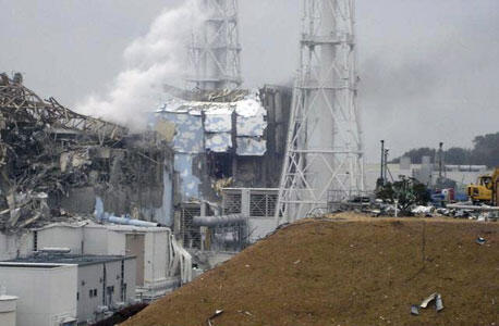 הכור הגרעיני ב פוקושימה יפן אחרי שנפגע
