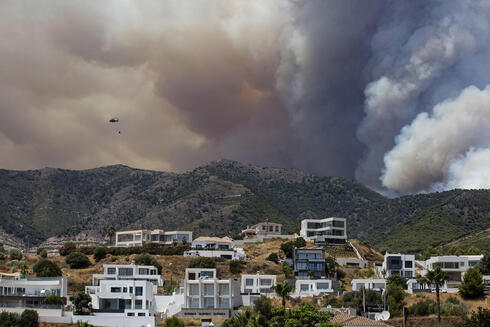 שריפה במלגה, דרום ספרד, צילום: EPA