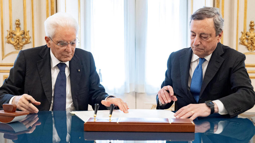 התפטרות ראש ממשלת איטליה היא בשורה רעה לגוש היורו כולו