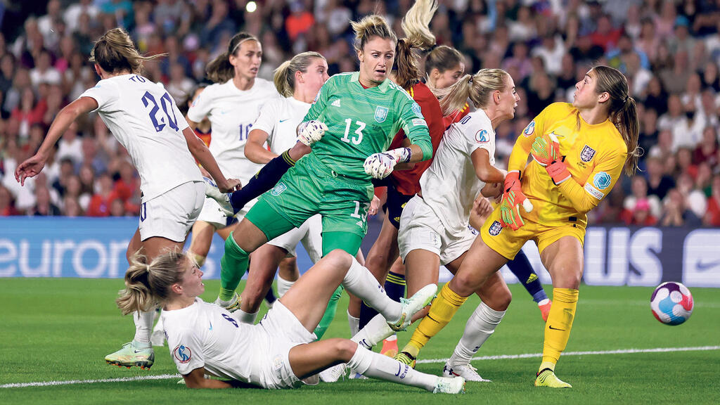 מוסף שבועי 28.7.22 כדורגל נשים אנגליה נגד ספרד