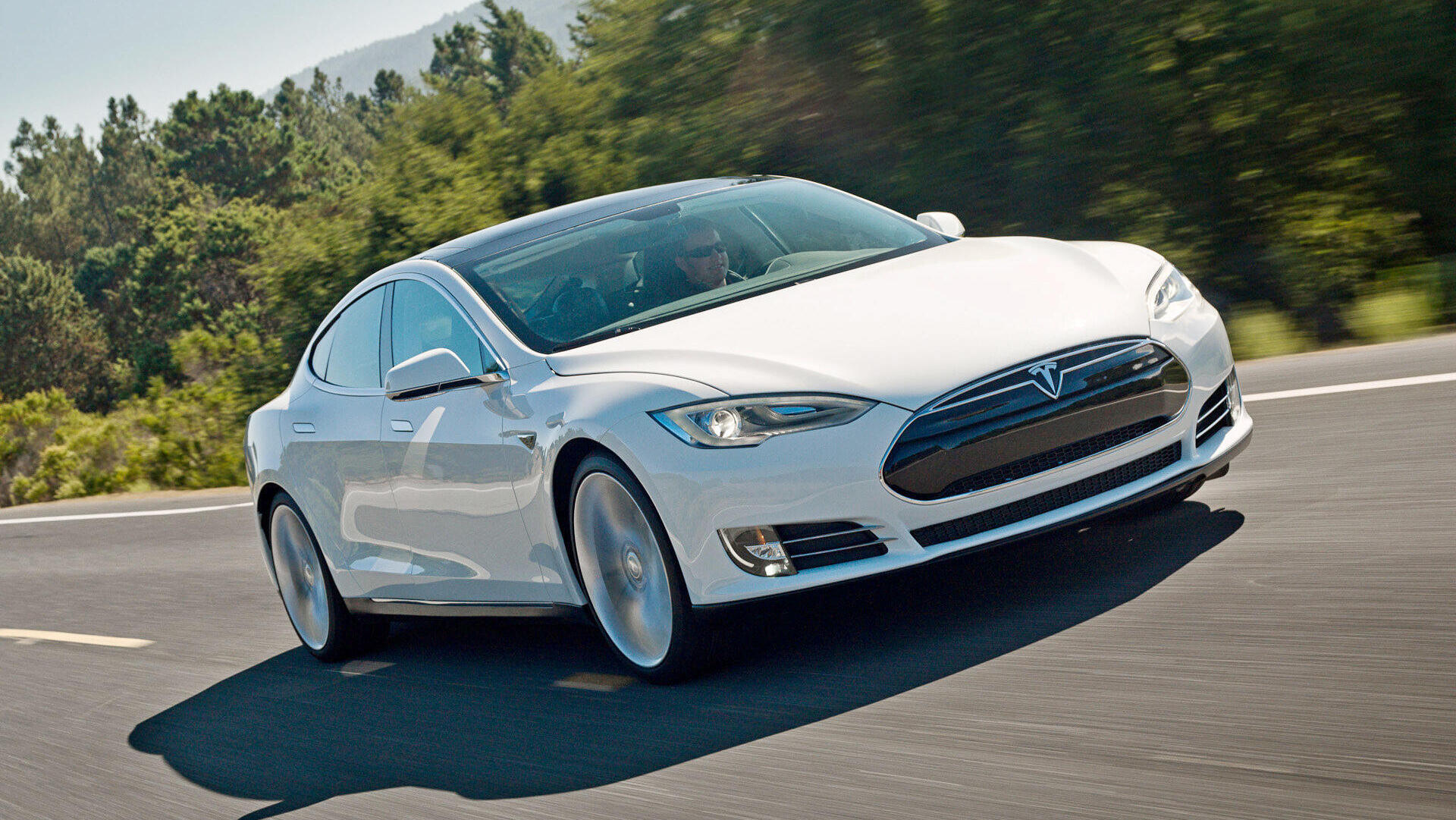 רכב של חברת טסלה S tesla model s