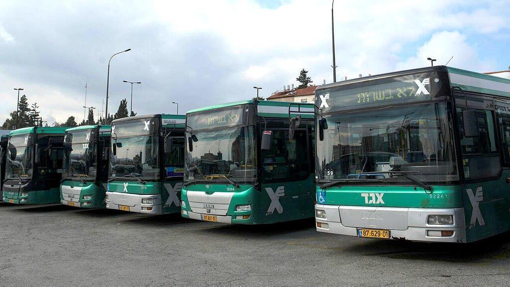 אוטובוסים של אגד (צילום: יואב דודקביץ) אוטובוסים של אגד