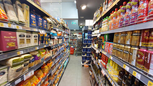 יוקר המחיה חוגג: העלאות מחירים הזניקו את מכירות שוק המזון ב־7%