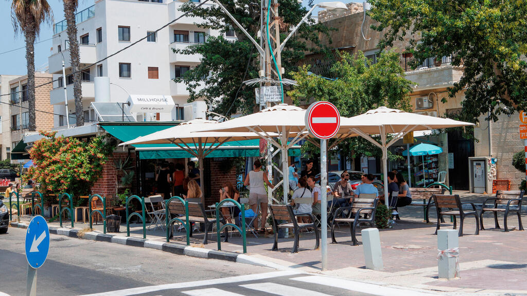 ההזדמנות הגדולה של בת גלים תלויה בפינוי בסיס חיל הים    