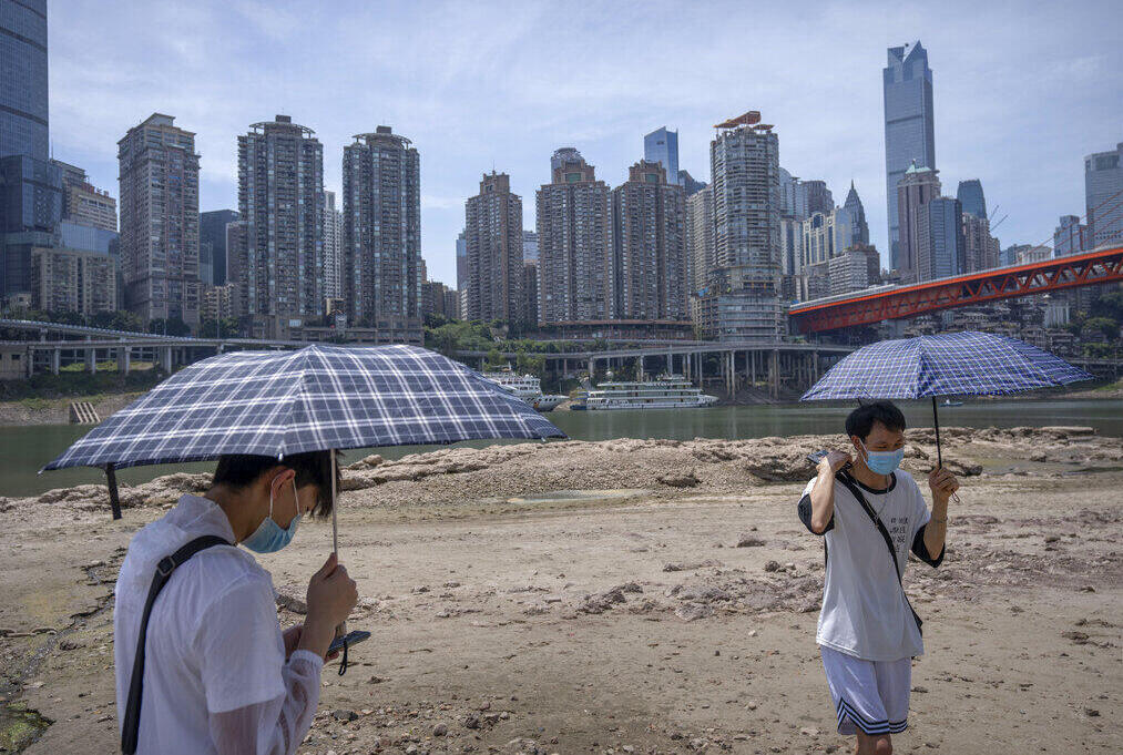 אזוגל חום בסין נהר ג'יאלינג יובל מרכזי של נהר היאנגצה
