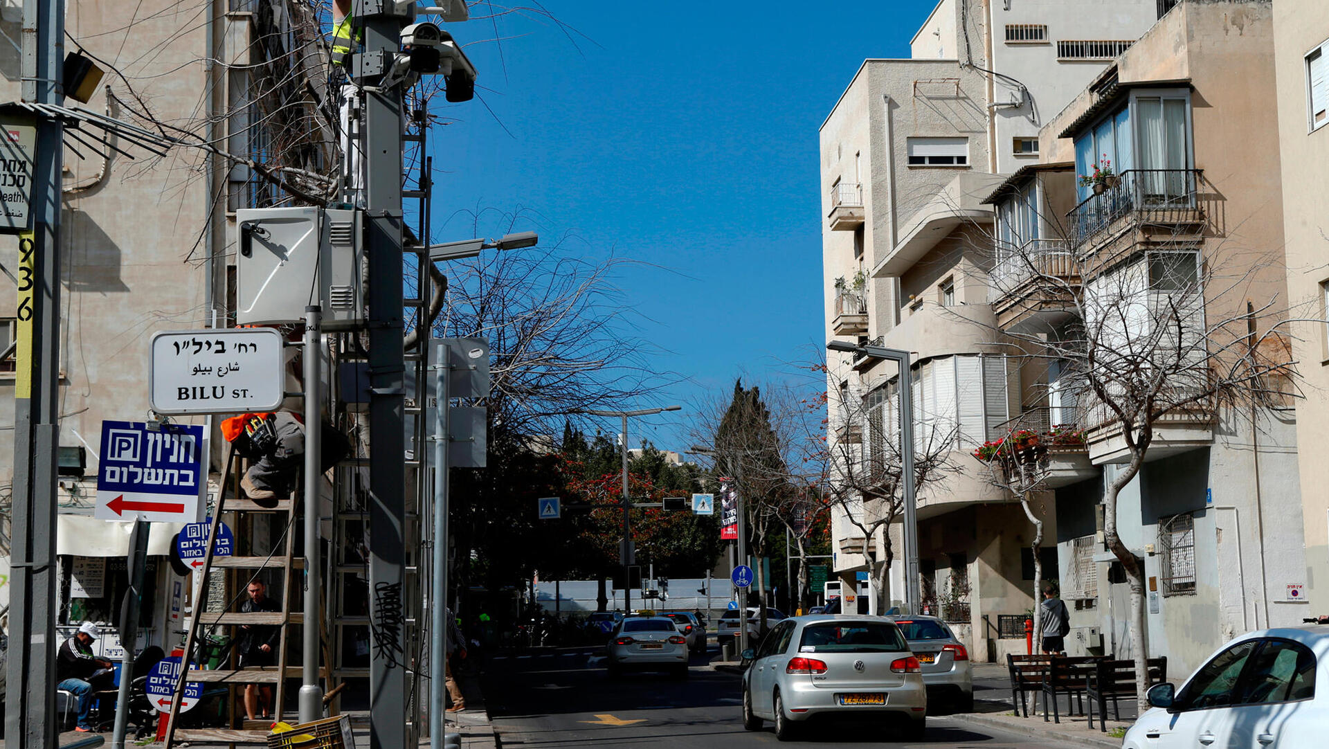 התקנת מצלמות מהירות ב נתיב תחבורה ציבורית רחוב מרמורק תל אביב