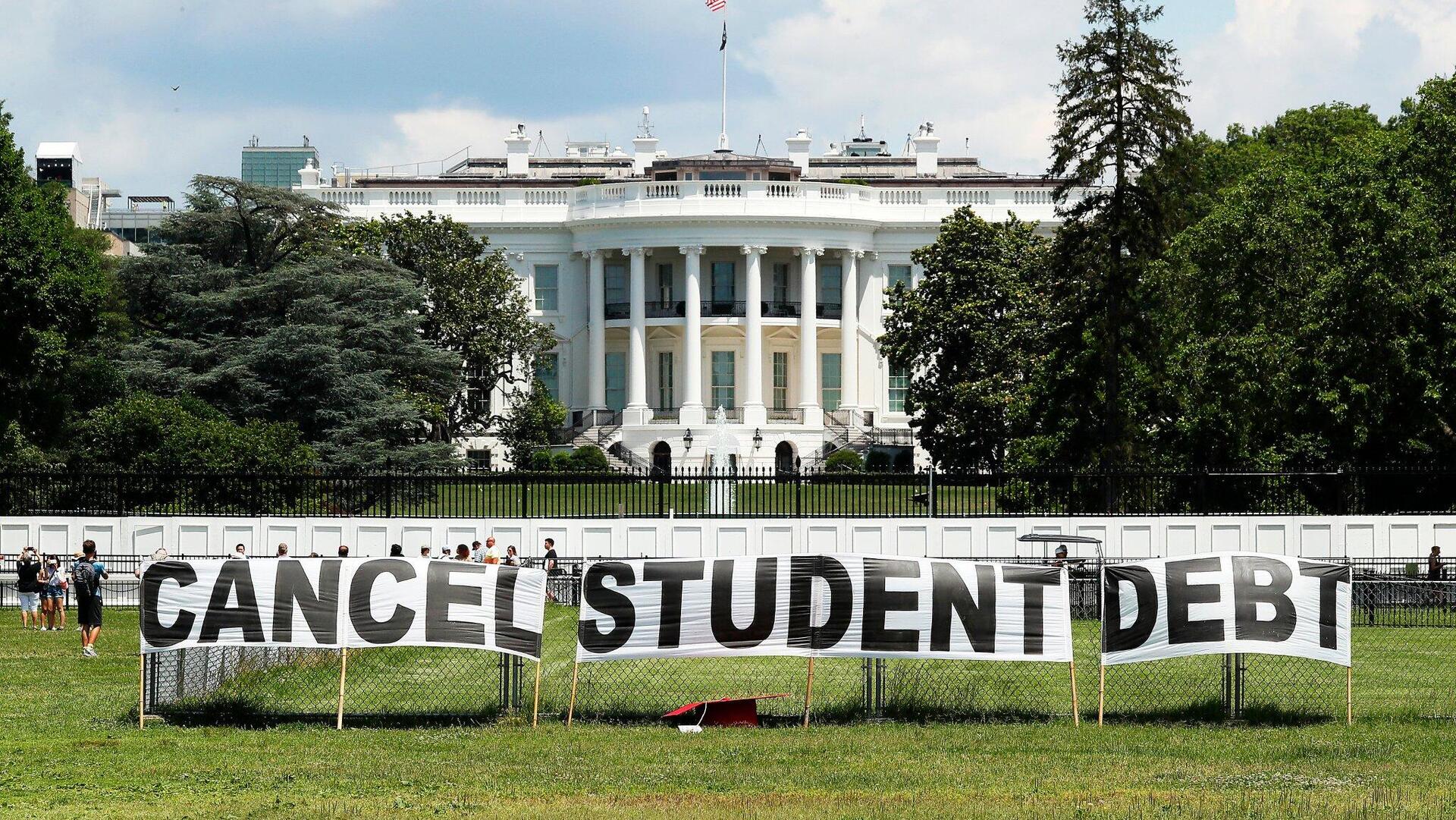 הפגנה לביטול חובות סטודנטים הלוואות לסטודנטים ארה"ב