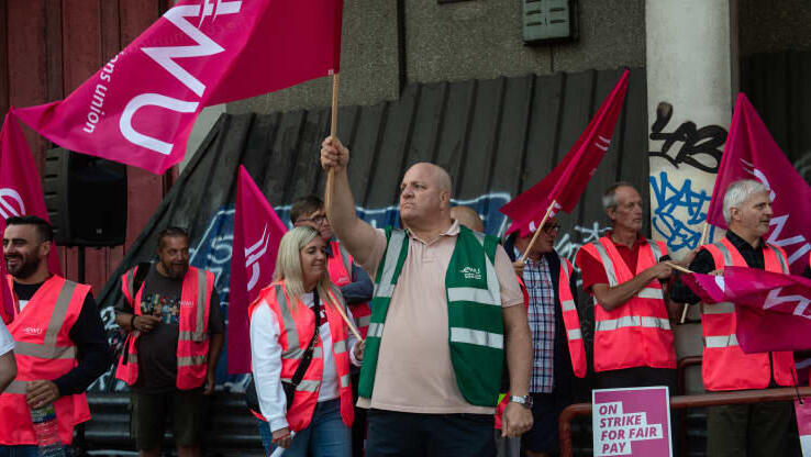 שביתת ענק בבריטניה: 115 אלף עובדי הדואר מוחים על תנאי עבודתם