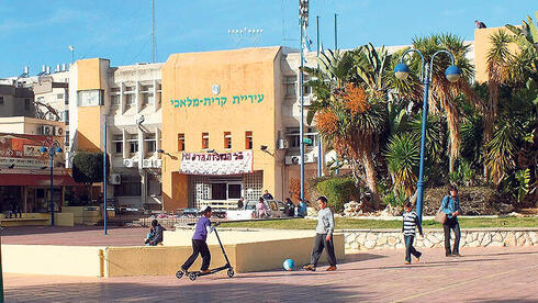 התנגדות ל"רובע האלה" בקריית מלאכי: אלפי דירות חדשות על חשבון שטחים חקלאיים