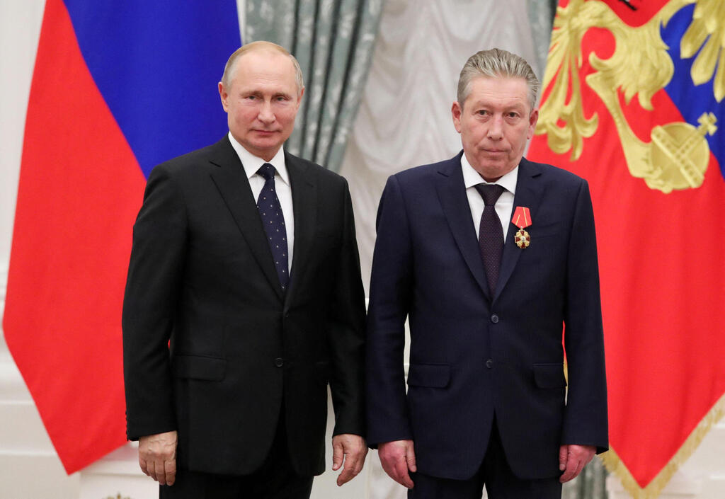ראוויל מאגנוב עם נשיא רוסיה ולדימיר פוטין