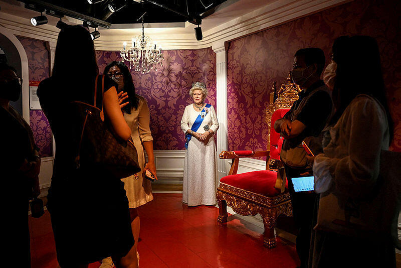 פסל שעווה של המלכה אליזבת במוזיאון מאדאם טוסו בבייג'ינג סין