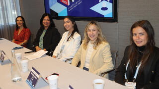 ועידת Mind the Tech ניו יורק  קרן הוד מייסדת ומנכ"לית, WE - Women Entrepreneurship ענבר חכם מייסדת משותפת ושותפה מנהלת, INcapital Ventures   אינה ברוורמן מייסדת ומנכ"לית, Eco Wave Power  תימור ארבל סדרס מנכ"לית לאומיטק  	גליה באר גבל, שותפה, Team8