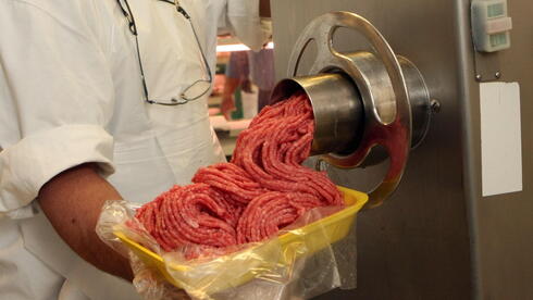 מתגבשת רפורמה בשוק הבשר הטחון: המחירים לצרכן צפויים לרדת עד 15%