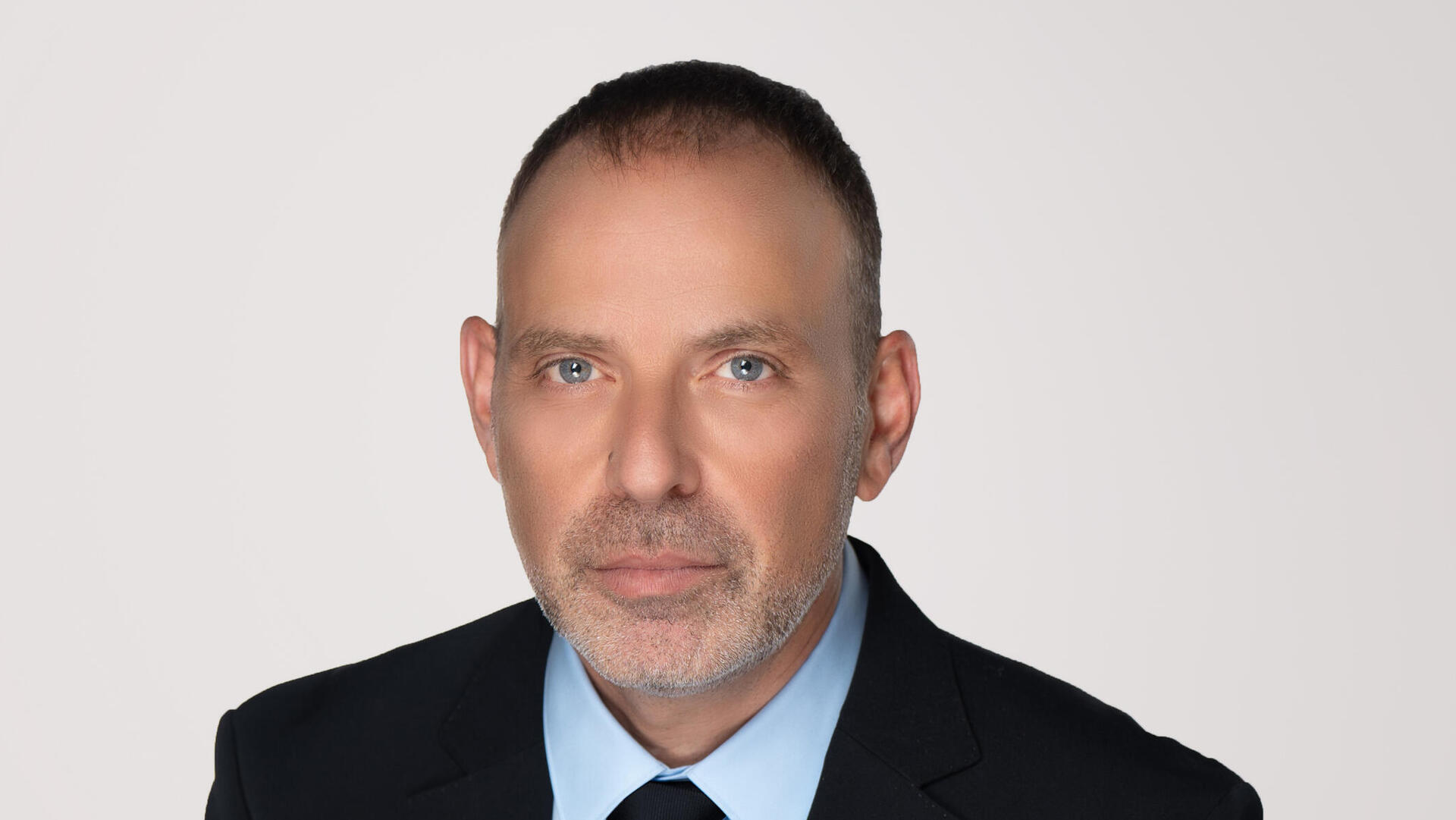 אילן סיגל מנכ"ל החברות הבנות של בזק