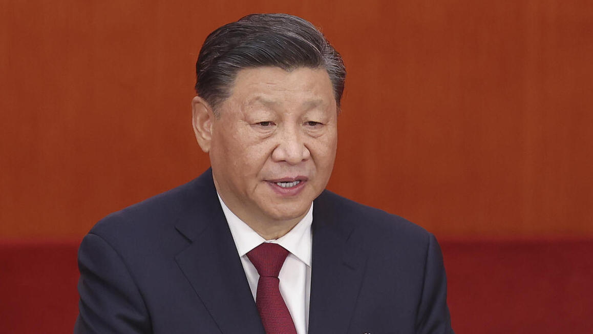 נשיא סין שי ג'ינפינג נואם בוועידת המפלגה הקומוניסטית ב סין אוקטובר 2022