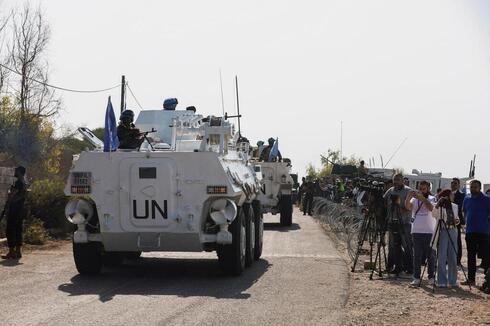 שיירת האו"ם בדרך לטקס החתימה על הסכם הגבול הימי בין לבנון לישראל בנאקורה , רויטרס