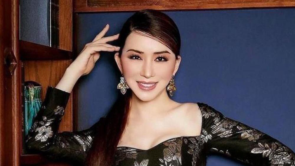 Chakrapong “Anne” Chakrajutathib טרנסג'נדר מתאילנד בעלת מיס יוניברס