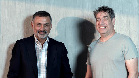 Nikesh Arora (left) and Palo Alto founder Nir Zuk. Nikesh Arora (left) and Palo Alto founder Nir Zuk.