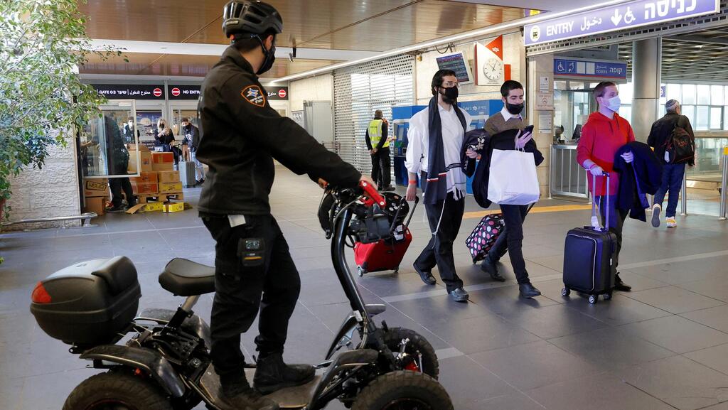 הפרופיילינג בנתב&quot;ג הופסק? בג&quot;ץ דורש הבהרות מהמשטרה והיועמ&quot;שית