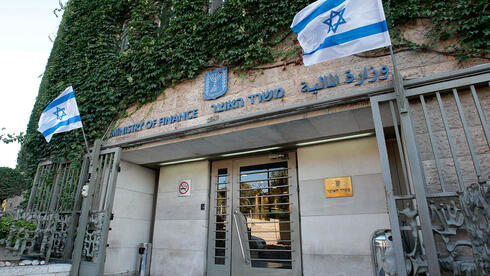 ארבע השאלות המרכזיות לקראת פרסום הרפורמה המרכזית במוצרי ההשקעה והחיסכון