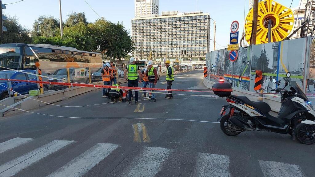 שוב בתל אביב: בולען נפער במרכז העיר, שני נתיבים נחסמו