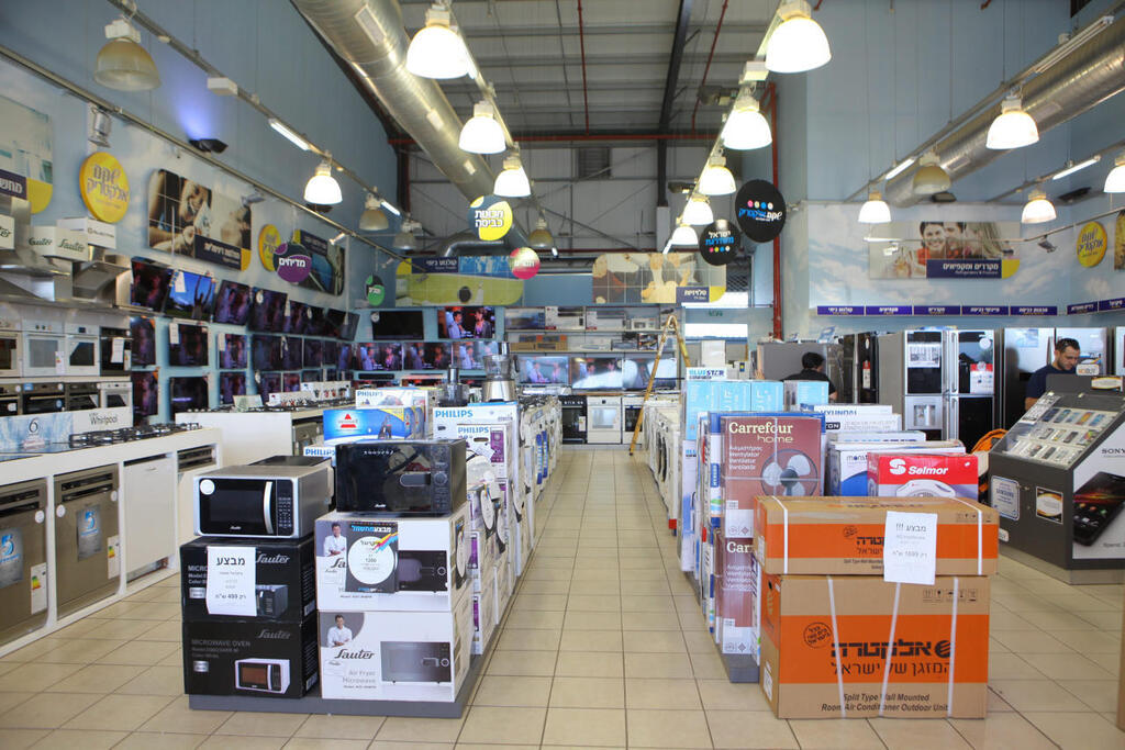 חנות של רשת מוצרי ה חשמל שקם אלקטריק ב אשקלון 