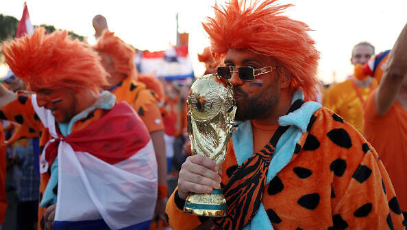 אוהדים של נבחרת הולנד מונדיאל 2022