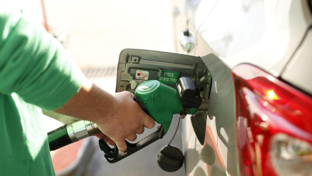 תחנת דלק מתדלק  בנזין  תידלוק