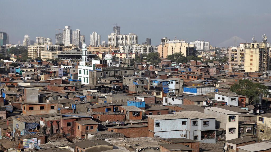 קבוצת אדאני תפתח את שכונת העוני הגדולה ביותר בהודו
