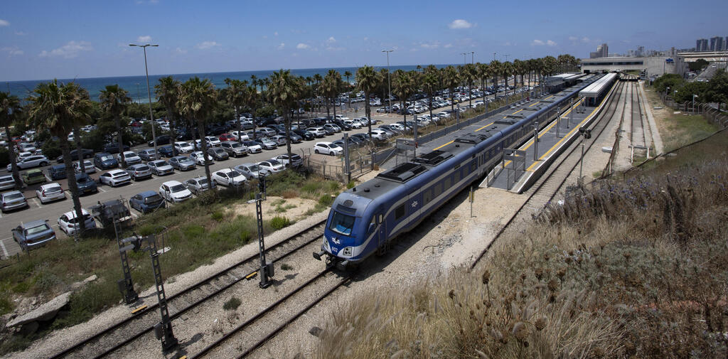 תחנת רכבת חוף הכרמל רכבת ישראל 2021