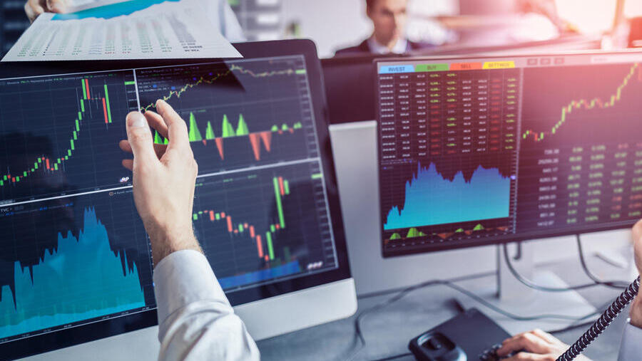 מהיום, כל אחד יכול לפתוח תיק השקעות עם סכום מינימלי ולהנות מהמומחיות ומהמקצועיות הניהולית שהייתה נגישה עד היום רק למשקיעים כבדים. 