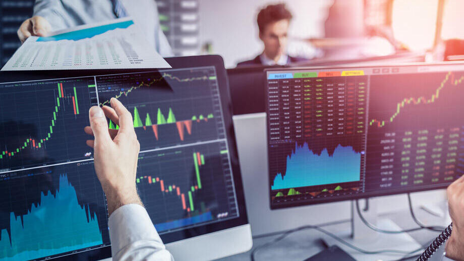 מהיום, כל אחד יכול לפתוח תיק השקעות עם סכום מינימלי ולהנות מהמומחיות ומהמקצועיות הניהולית שהייתה נגישה עד היום רק למשקיעים כבדים. 