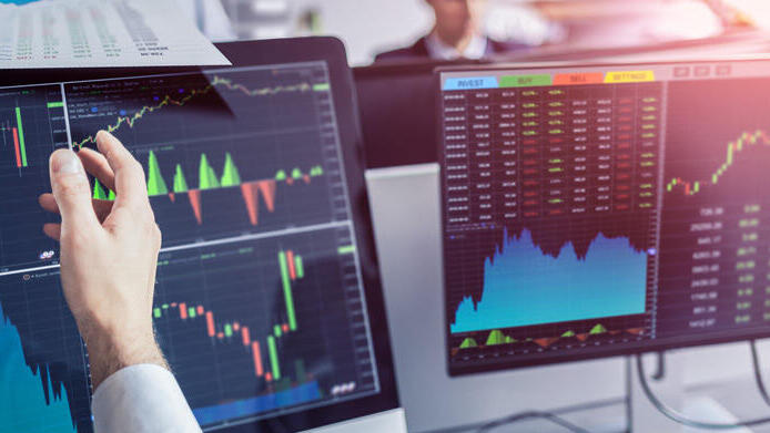 מהיום, כל אחד יכול לפתוח תיק השקעות עם סכום מינימלי ולהנות מהמומחיות ומהמקצועיות הניהולית שהייתה נגישה עד היום רק למשקיעים כבדים. 