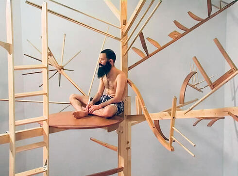 “ערכת בית עץ" של גיא בן נר. מאמני הווידאו החשובים בעולם
, צילום: יחצ