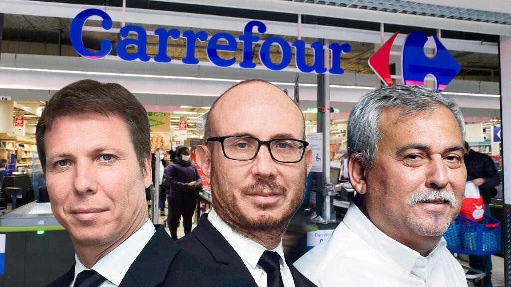 מימין מייסד יינות ביתן נחום ביתן והאחים דני זלקינד ו מייקי זלקינד בעלי השליטה באלקטרה צריכה על רקע סופרמרקט של קרפור