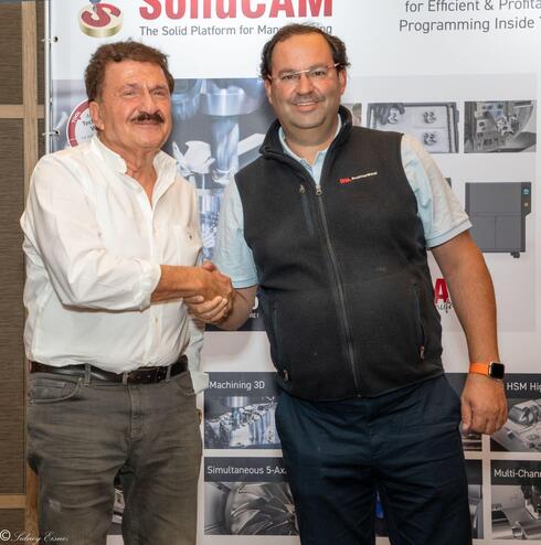 ד"ר אמיל סומך(משמאל), מייסד ומנכ"ל חברת SolidCAM, וריק פולופ, מייסד ומנכ"ל Desktop Metal, בכנס של סולידקם שנערך בתל אביב באוקטובר, סולידקם